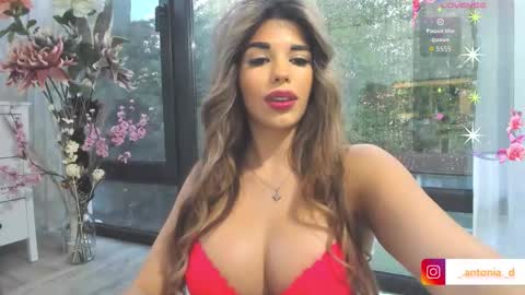 Snapshot of bella_posh chatting on October 24, 2025, 5:15 am bella_posh online show from October 24, 2025, 5:15 am