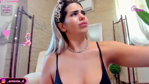 bella_posh online show from June 14, 2026, 8:27 am