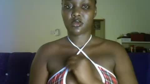 bella_reina online show from July 9, 2026, 7:01 am