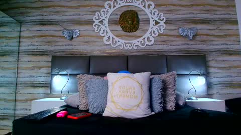     online show from February 12, 2025, 9:43 pm