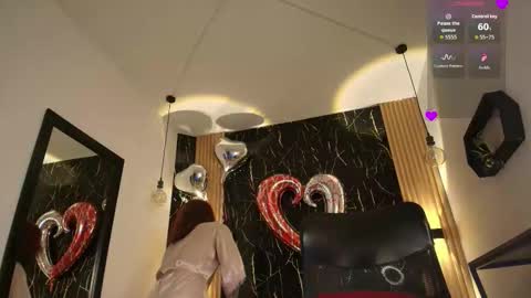 Snapshot of bella_salvatore chatting on February 17, 2026, 9:10 pm online show from February 17, 2026, 9:10 pm