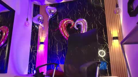 Snapshot of bella_salvatore chatting on February 22, 2026, 9:02 pm online show from February 22, 2026, 9:02 pm