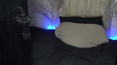 bella_serenity online show from June 22, 2026, 12:45 am