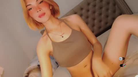 Bella online show from January 30, 2025, 11:45 pm