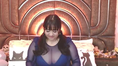 Snapshot of bella_taylor_a chatting on October 6, 2025, 1:14 am  Bella Taylore  online show from October 6, 2025, 1:14 am