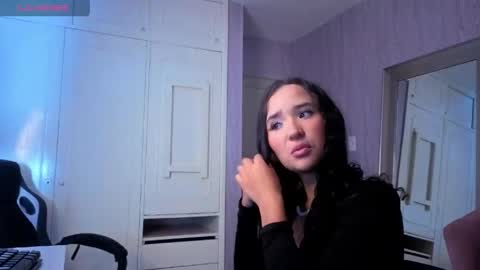 Bella online show from May 6, 2026, 12:32 pm