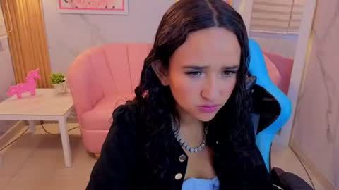 Bella online show from June 13, 2026, 2:42 am