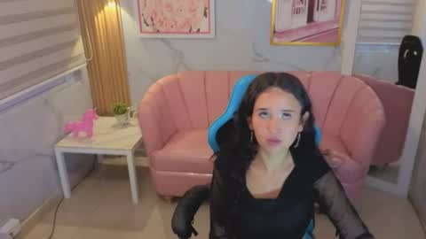 Bella online show from July 16, 2026, 2:39 am