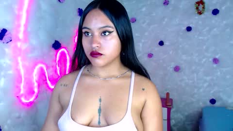 Snapshot of bella_warzon chatting on February 19, 2026, 9:49 am bella_warzon online show from February 19, 2026, 9:49 am