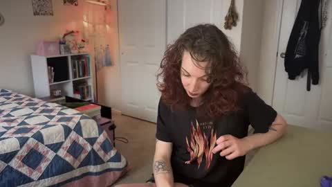 bellababy444 online show from May 5, 2026, 7:11 pm