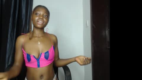 Snapshot of bellababy6 chatting on September 24, 2025, 6:00 pm bella online show from September 24, 2025, 6:00 pm