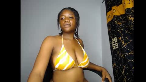 Snapshot of bellababy7 chatting on June 22, 2026, 3:25 am bella online show from June 22, 2026, 3:25 am