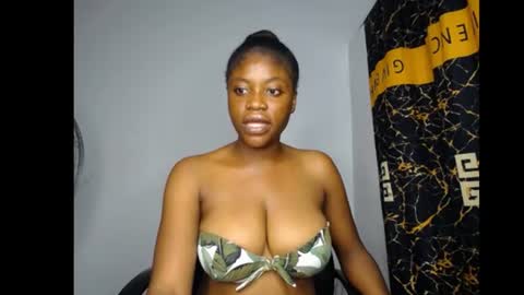 Snapshot of bellababy7 chatting on June 26, 2026, 8:46 pm bella online show from June 26, 2026, 8:46 pm