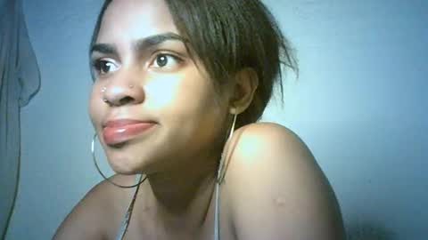 Snapshot of bellabeltra chatting on December 10, 2024, 1:32 am Bella online show from December 10, 2024, 1:32 am