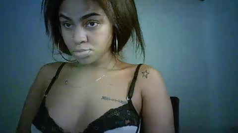 Snapshot of bellabeltra chatting on February 11, 2025, 11:32 am Bella online show from February 11, 2025, 11:32 am