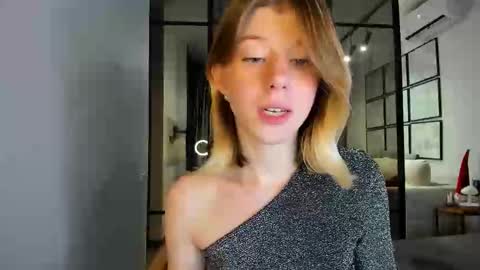bellacams27 online show from October 6, 2025, 7:55 pm