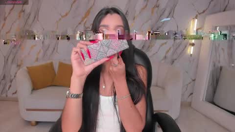  Bella C  online show from May 5, 2026, 7:55 pm