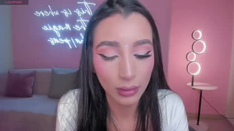  Bella C  online show from June 3, 2026, 8:14 pm