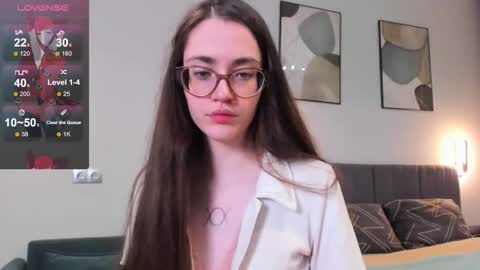 Snapshot of bellacatlovesmeat chatting on October 23, 2025, 6:28 pm BellaCatLovesMeat online show from October 23, 2025, 6:28 pm