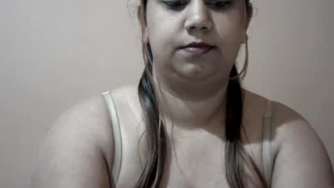 Snapshot of bellachow10 chatting on September 17, 2025, 7:10 am bellachow10 online show from September 17, 2025, 7:10 am