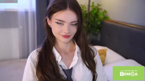 Snapshot of bellacle chatting on March 6, 2025, 7:25 am Bella I took a vacation and Ill be back on December 18th So dont lose me To keep in touch I have a TG -  you can find below online show from March 6, 2025, 7:25 am
