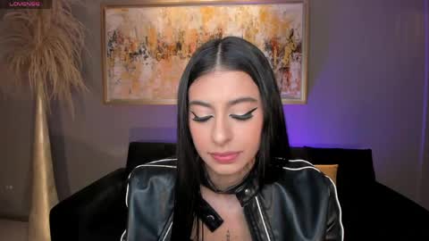 Bella online show from May 6, 2026, 3:24 am