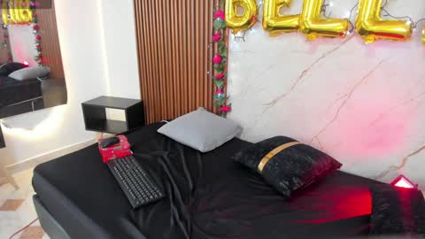 belladuboiss_ online show from December 22, 2024, 4:48 pm
