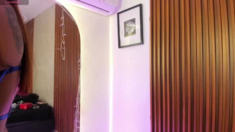 belladuboiss_ online show from December 28, 2024, 6:18 pm