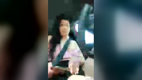 Eva online show from May 7, 2026, 8:31 am