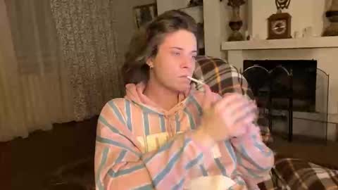 Baila online show from February 12, 2026, 9:21 pm