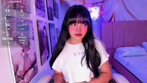 bellagreen_ online show from October 27, 2025, 8:24 pm