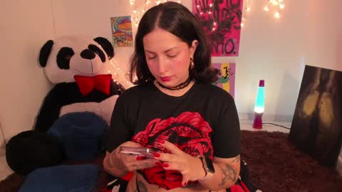 Bella online show from December 9, 2024, 9:05 pm