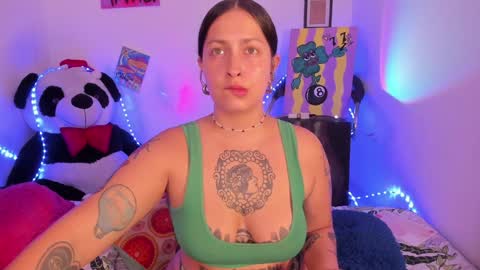 Bella online show from January 28, 2025, 5:03 pm