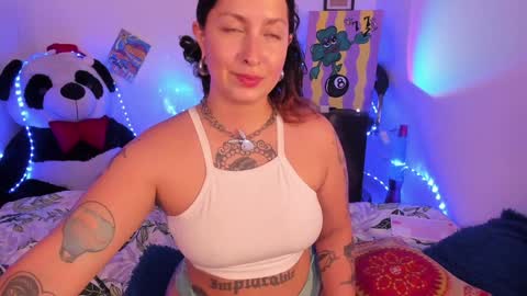 Bella online show from January 30, 2025, 6:32 pm
