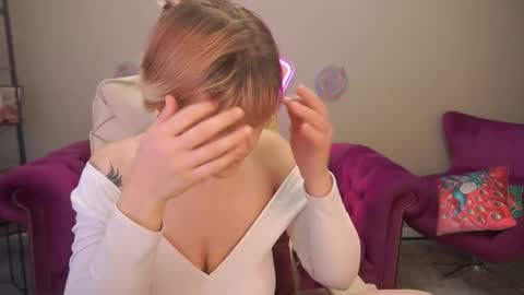 Bella online show from February 27, 2026, 2:17 pm