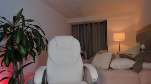 Snapshot of bellamia_ chatting on January 27, 2025, 3:47 am Bella Mia online show from January 27, 2025, 3:47 am