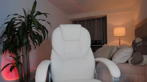 Snapshot of bellamia_ chatting on February 15, 2025, 1:10 am Bella Mia online show from February 15, 2025, 1:10 am