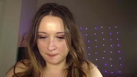 Snapshot of bellamonroee chatting on December 29, 2024, 8:11 am Bella Monroe online show from December 29, 2024, 8:11 am