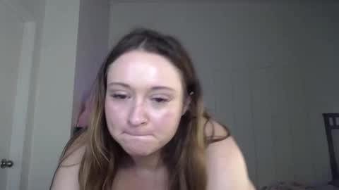 Snapshot of bellamonroee chatting on January 3, 2025, 8:21 am Bella Monroe online show from January 3, 2025, 8:21 am