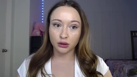 Snapshot of bellamonroee chatting on January 5, 2025, 5:41 am Bella Monroe online show from January 5, 2025, 5:41 am