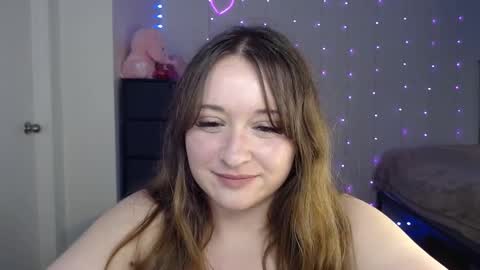 Snapshot of bellamonroee chatting on February 2, 2025, 8:57 am Bella Monroe online show from February 2, 2025, 8:57 am