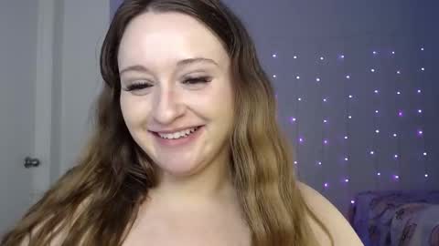 Snapshot of bellamonroee chatting on March 7, 2025, 8:23 am Bella Monroe online show from March 7, 2025, 8:23 am