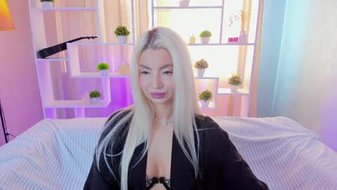 Snapshot of bellamur_ chatting on May 11, 2026, 1:11 am Bella online show from May 11, 2026, 1:11 am
