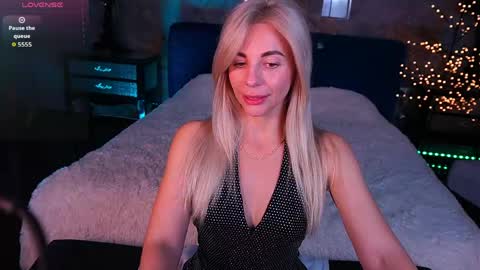 Bella online show from April 24, 2026, 4:09 pm