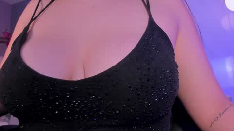  Bella Rose  online show from January 15, 2025, 6:43 am