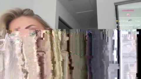 Isabella Ryder online show from May 12, 2026, 8:17 pm
