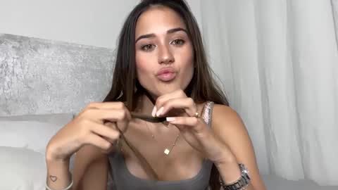 bellashoreeee online show from September 26, 2025, 10:47 pm