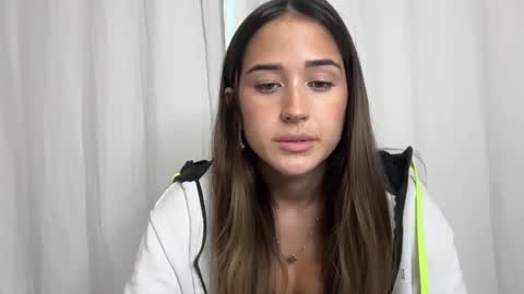 bellashoreeee online show from September 27, 2025, 8:14 pm