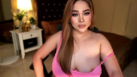 BELLA JONES online show from April 11, 2026, 4:17 am