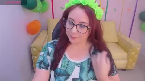 Bella online show from March 17, 2026, 2:42 pm